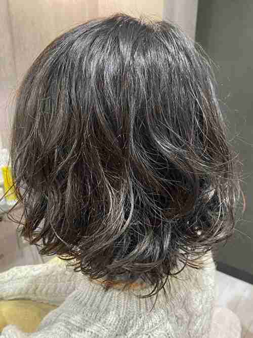記事【【すきすぎ必見】ゆるふわパーマで髪型改善】のサムネイル画像