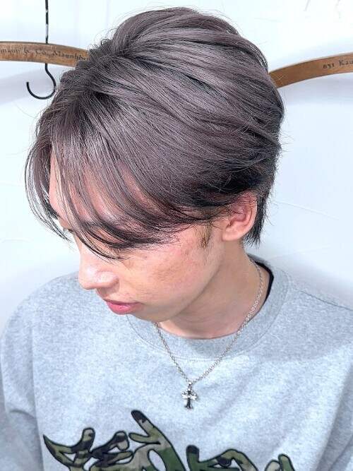 記事【【メンズハイトーンショート】ホワイトシルバー×エンドブラック×ブリーチ２回 ※動画有】のサムネイル画像
